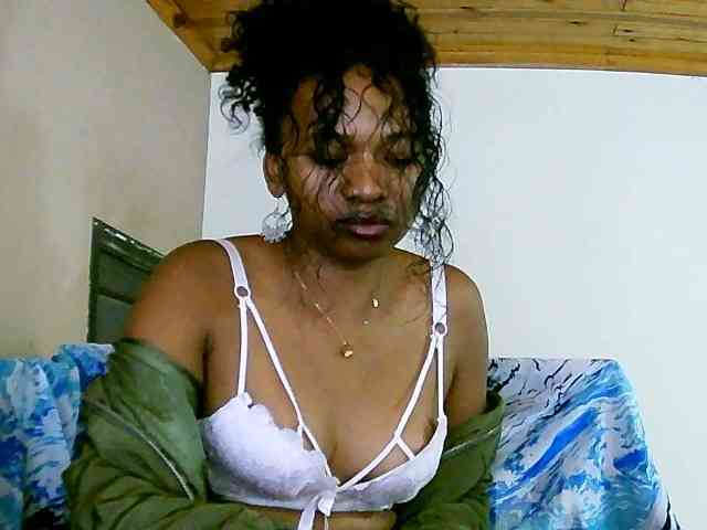 NadiaLoverwy webcam