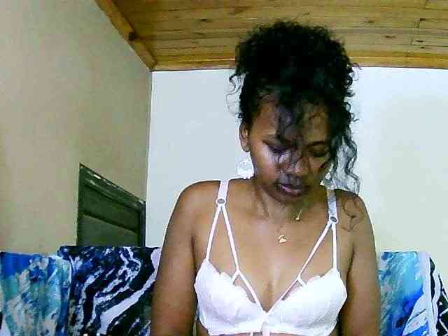 NadiaLoverwy webcam