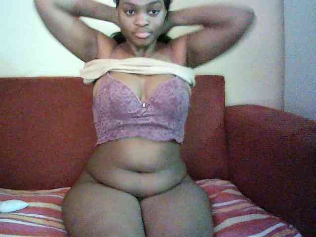 Mercedes-bunz05 bongacams