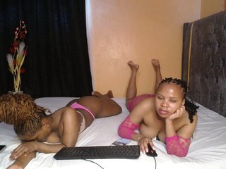 SexxyElsie Porn Show