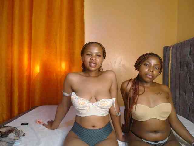 webcam strip SexxyElsie