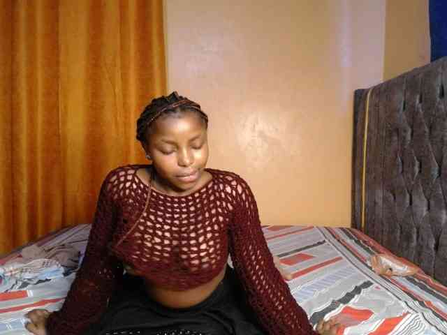 SexxyElsie webcam