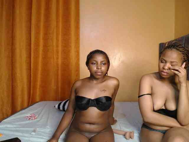 SexxyElsie webcam