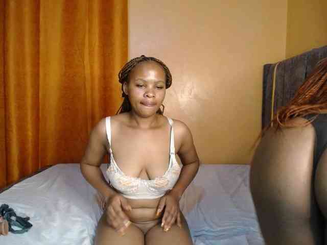 SexxyElsie webcam