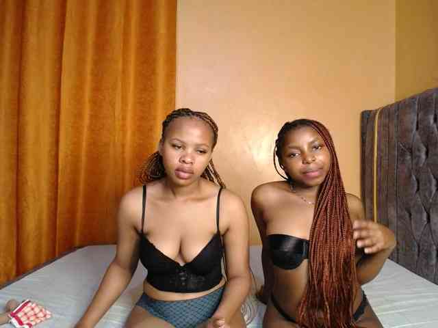 SexxyElsie webcam