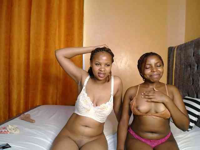 SexxyElsie webcam