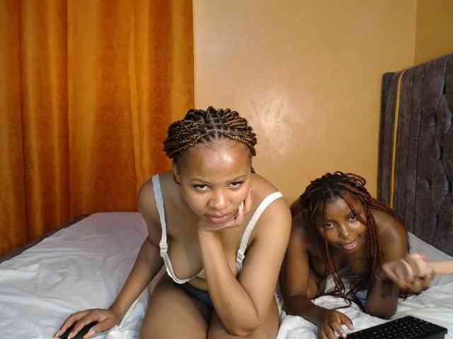 SexxyElsie webcam