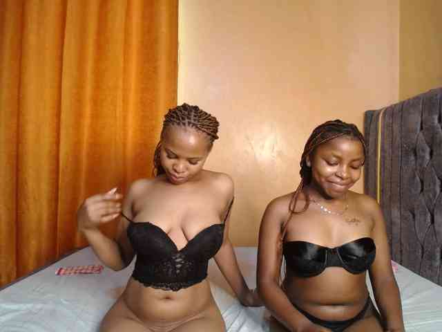 SexxyElsie webcam