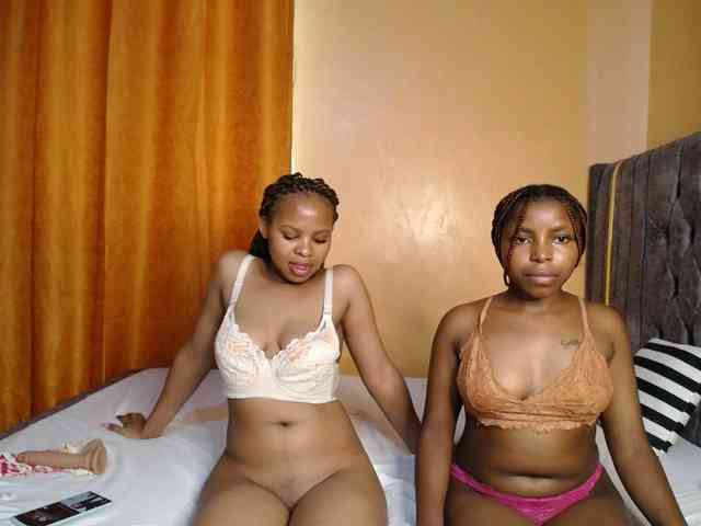 SexxyElsie webcam