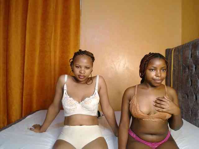 SexxyElsie webcam