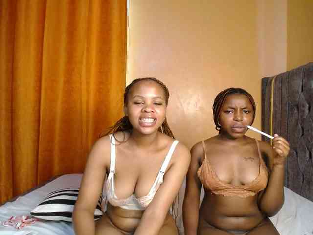 SexxyElsie webcam