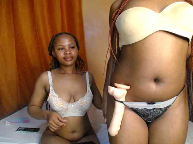 SexxyElsie webcam