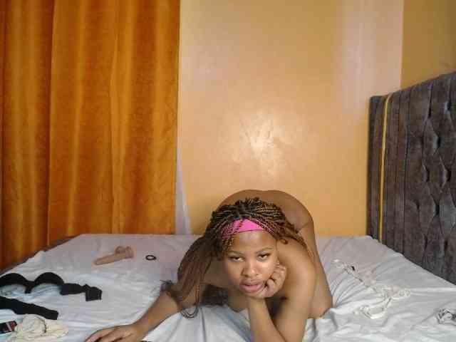 SexxyElsie webcam