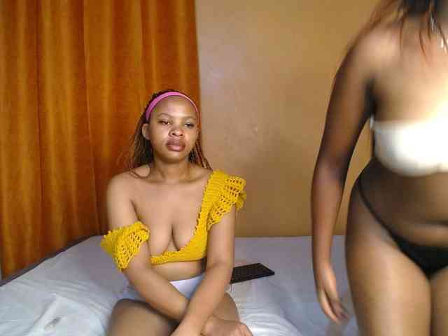 SexxyElsie webcam