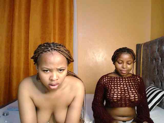 SexxyElsie webcam
