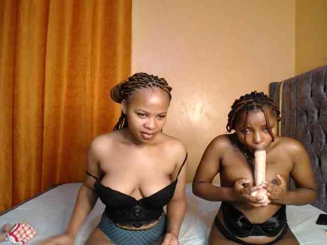 SexxyElsie webcam