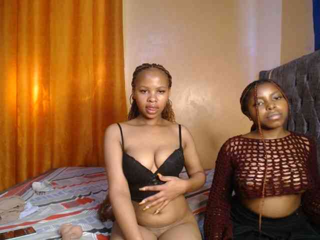 SexxyElsie webcam