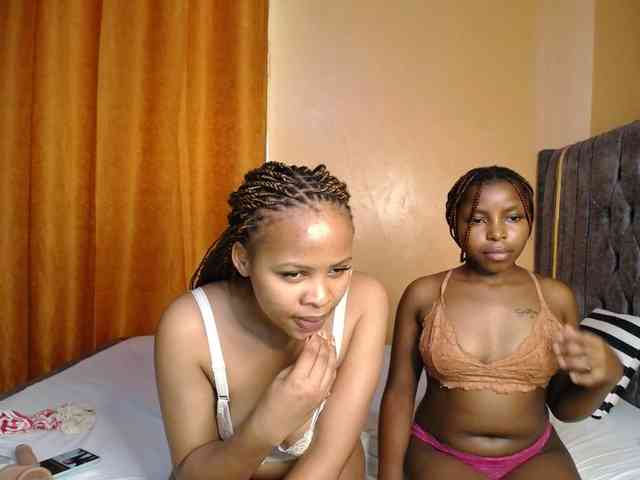 SexxyElsie webcam