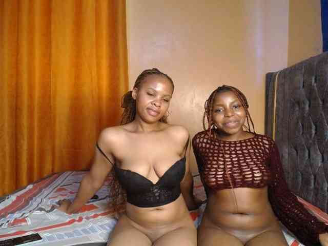 SexxyElsie webcam
