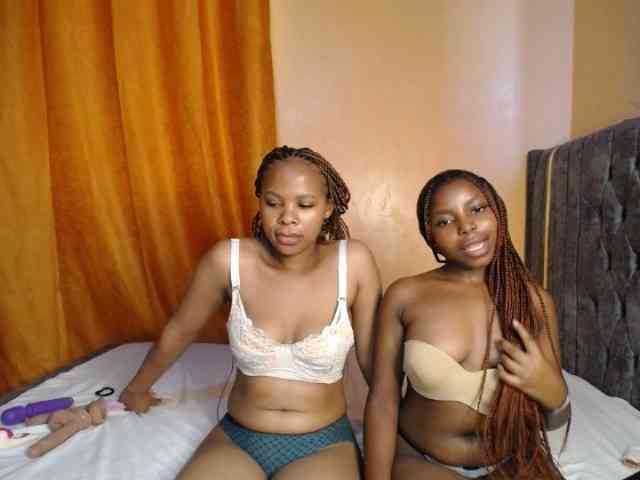 SexxyElsie webcam