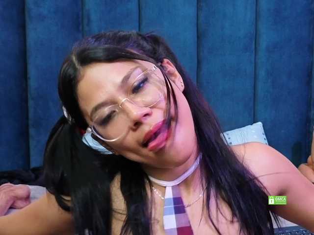 TrixieSeductress's BongaCams show and profile