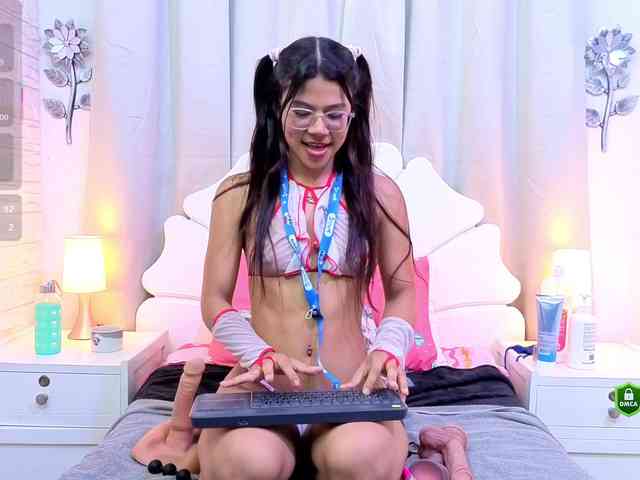 TrixieSeductress webcam