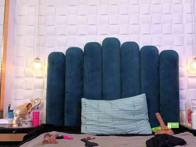 TrixieSeductress webcam