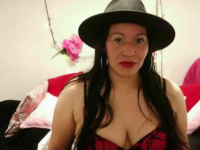 virginiahot-1 webcam