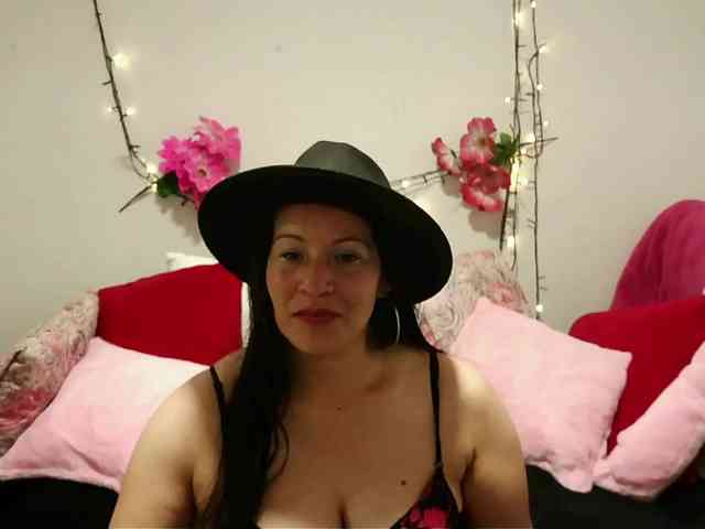 virginiahot-1 webcam
