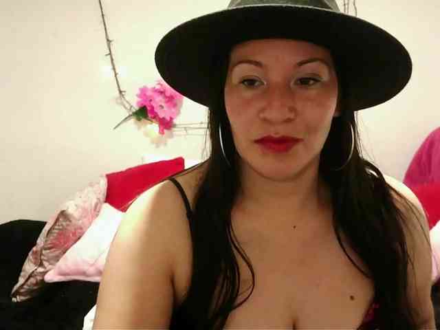 virginiahot-1 webcam