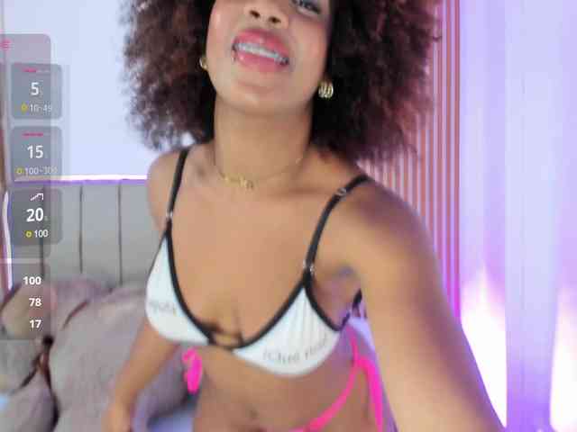 adaezee webcam