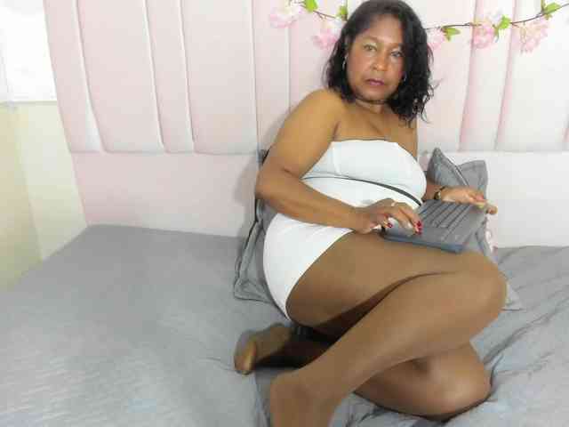 mya-blaze webcam