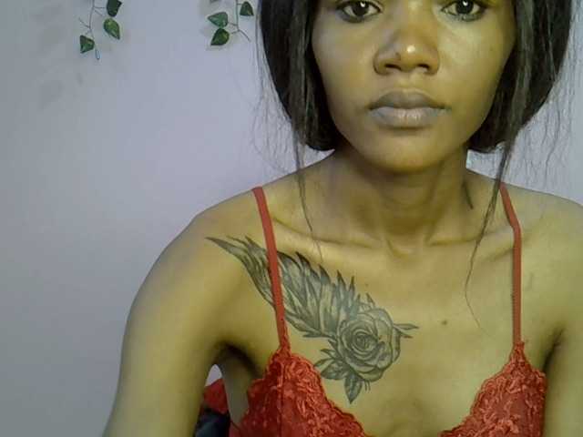 Sexyroses's BongaCams show and profile