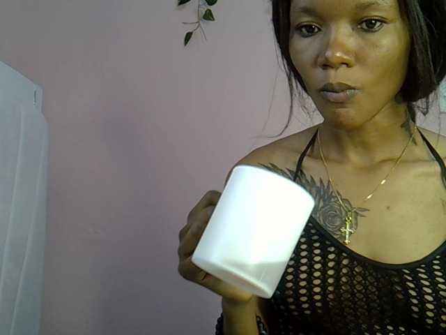 Sexyroses's BongaCams show and profile