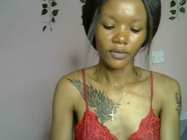 Sexyroses's BongaCams show and profile