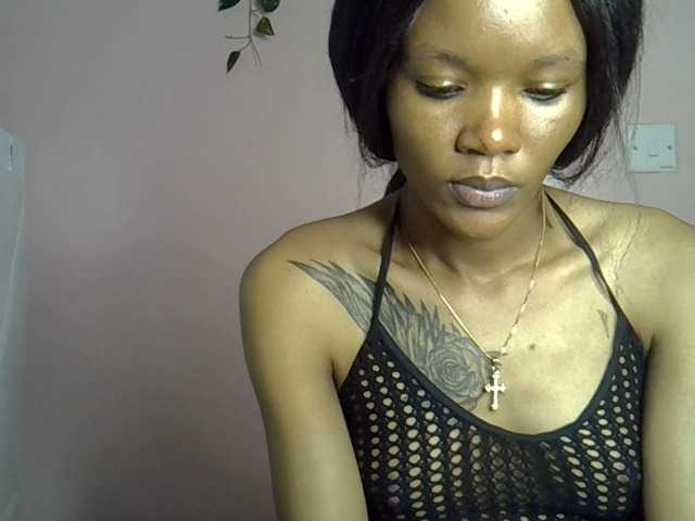 Sexyroses live cam profile