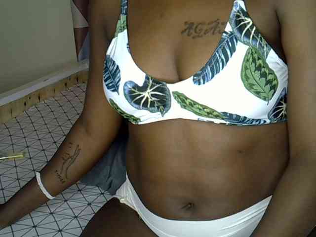 Sexyroses webcam
