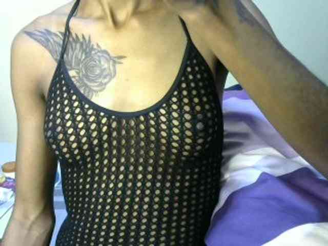 Sexyroses webcam