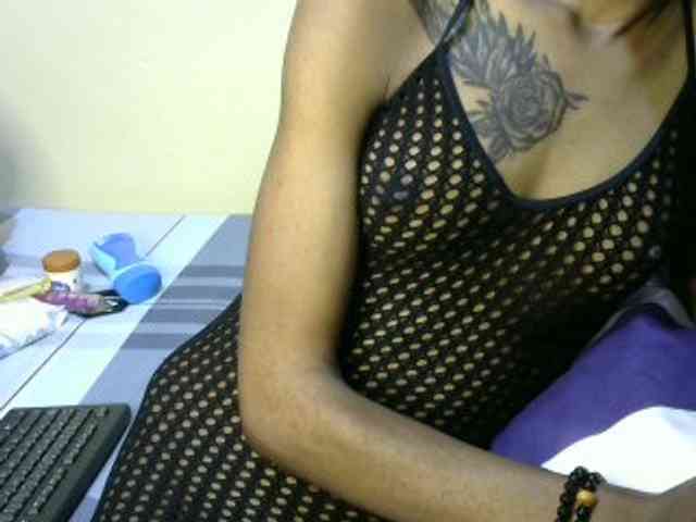 Sexyroses webcam