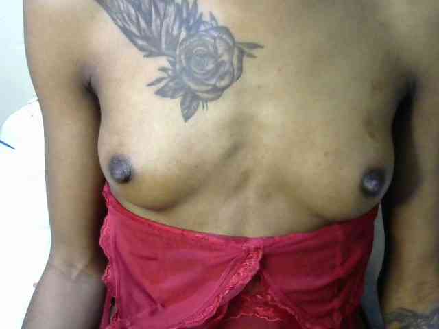 Sexyroses webcam