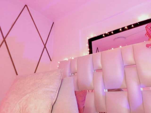 Venuswilds's BongaCams show and profile