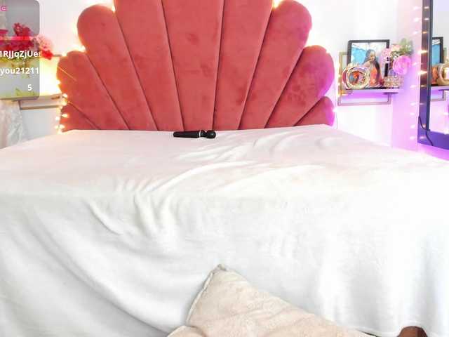 Venuswilds's BongaCams show and profile