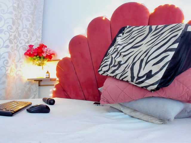 Venuswilds's BongaCams show and profile