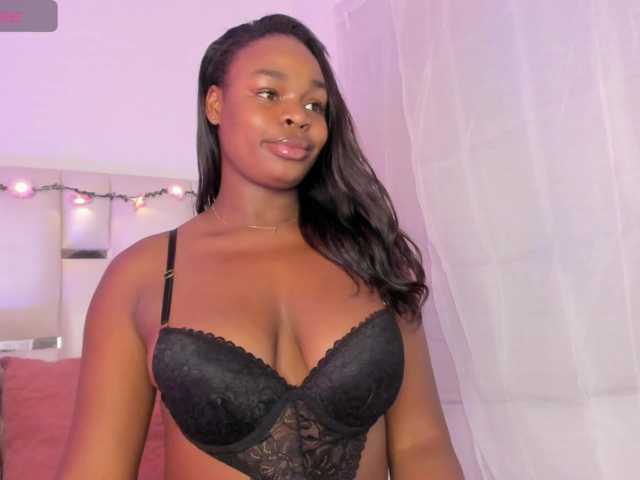 Venuswilds's BongaCams show and profile
