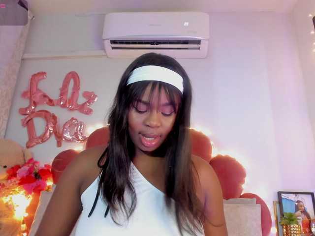 Venuswilds's BongaCams show and profile