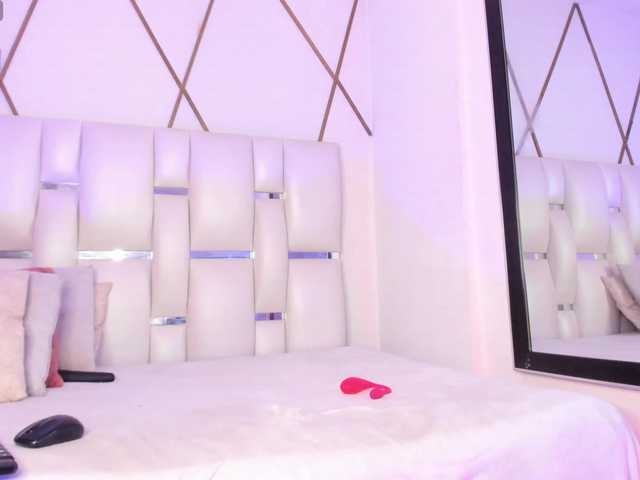 Venuswilds's BongaCams show and profile