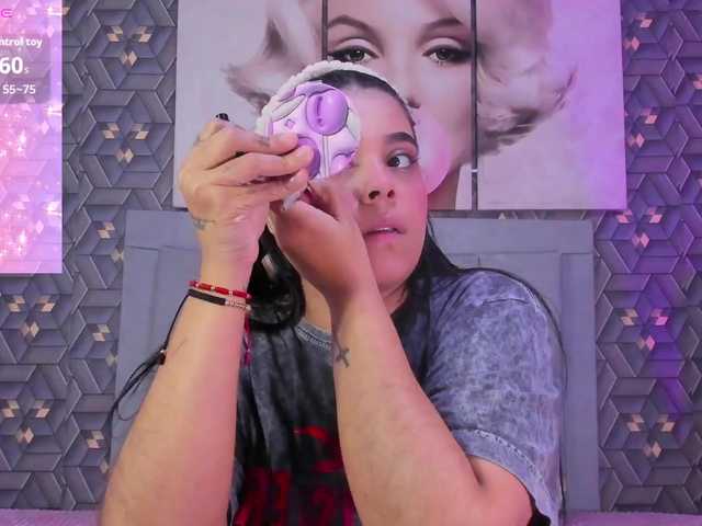 Emily-Rivera78's BongaCams show and profile