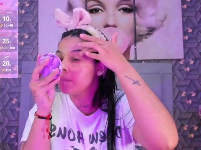 Emily-Rivera78's BongaCams show and profile