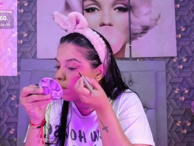 Emily-Rivera78's BongaCams show and profile