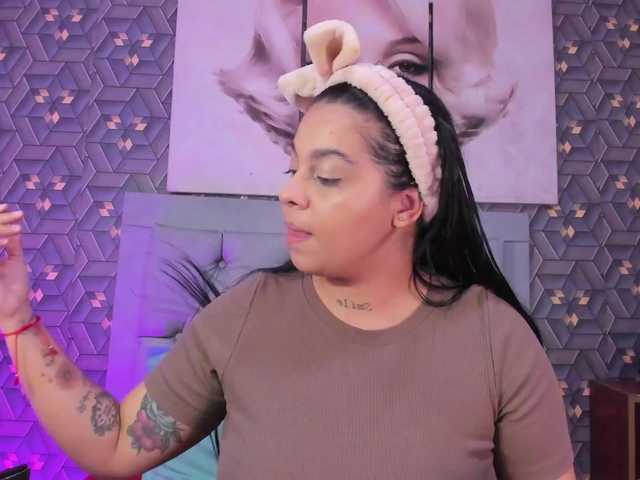 Emily-Rivera78's BongaCams show and profile